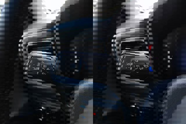 New 2025 Ford Maverick XLT w/ XLT Luxury Package image 9