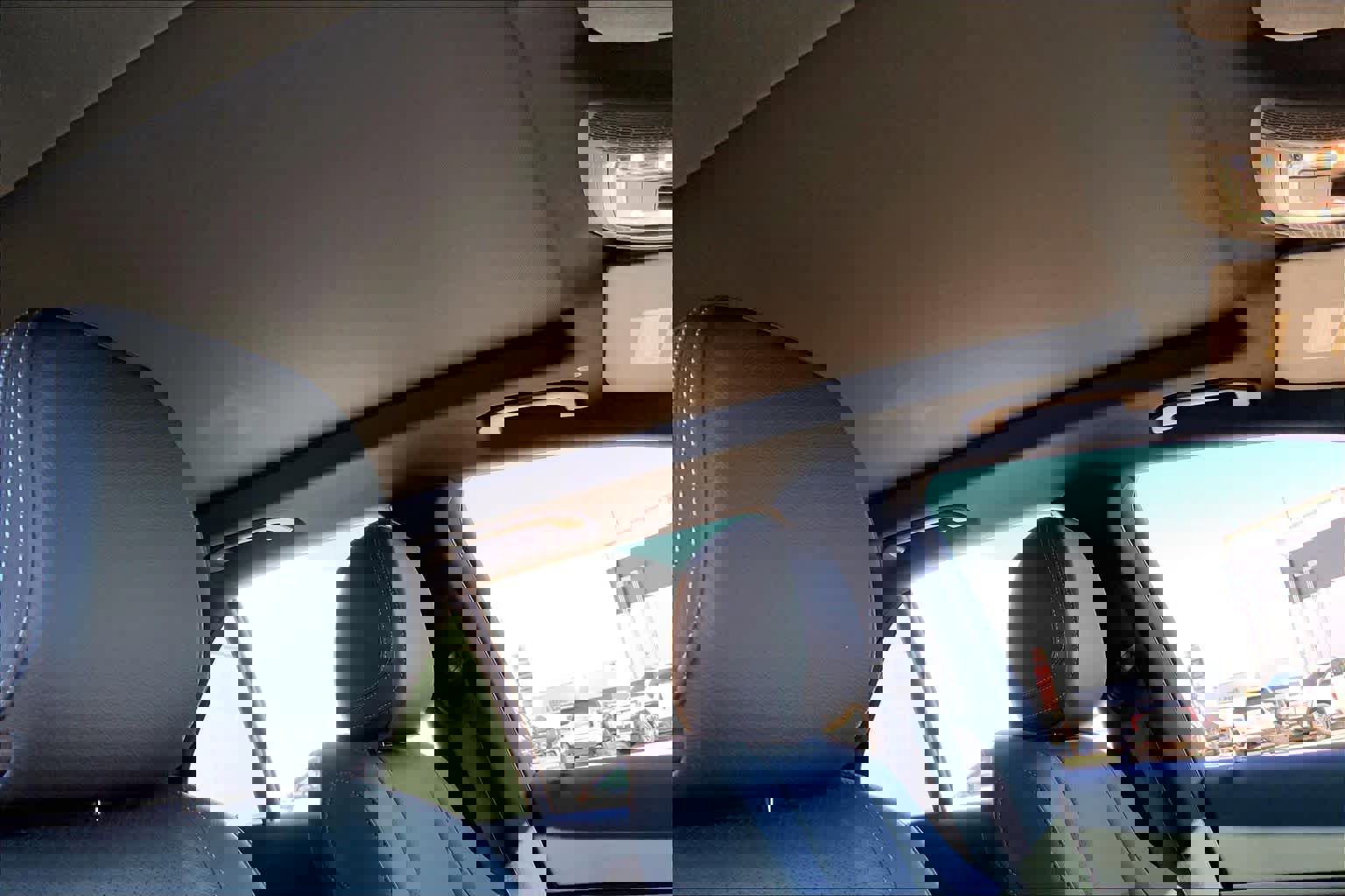 Used 2025 Mercedes-Benz GLE 450e 4MATIC image 13