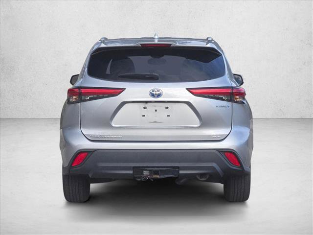 Used 2022 Toyota Highlander XLE image 6