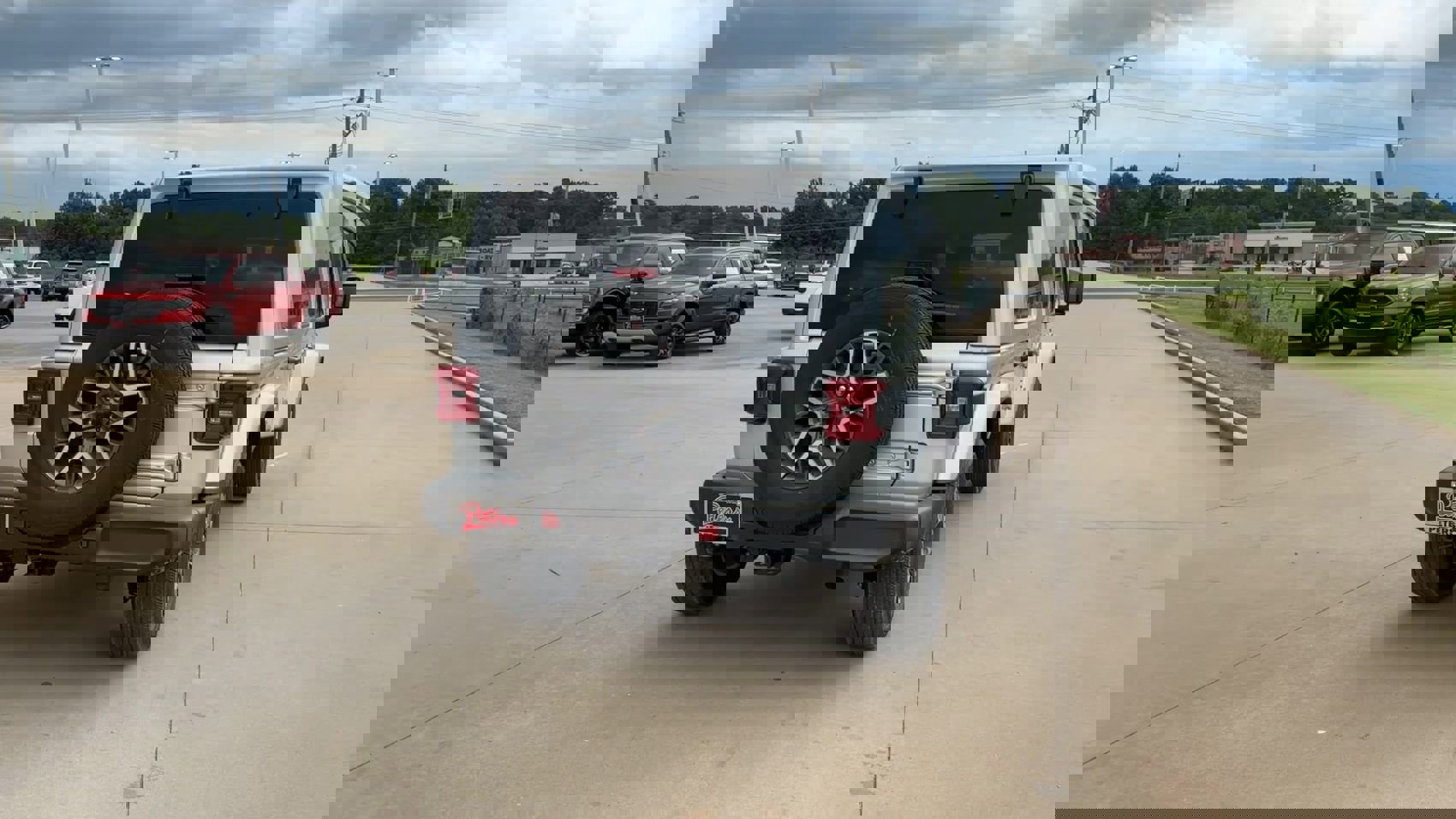 Used 2024 Jeep Wrangler Sahara w/ Technology Group image 3