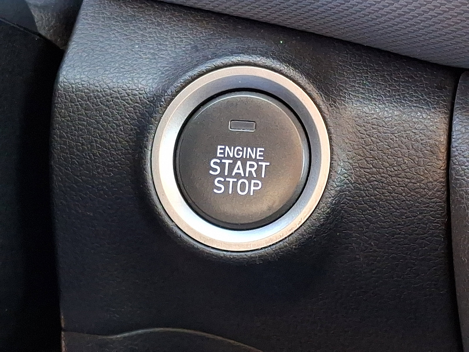 Certified 2021 Hyundai Kona Limited w/ Cargo Package AWD/4WD image 27