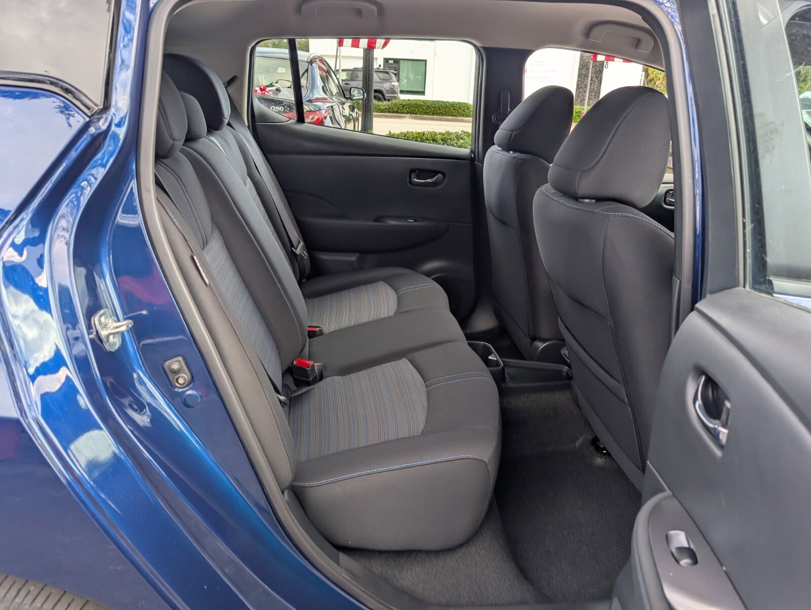 Certified 2025 Nissan Leaf S image 13