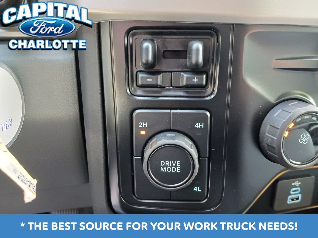 New 2026 Ford F550 4x4 Crew Cab image 25