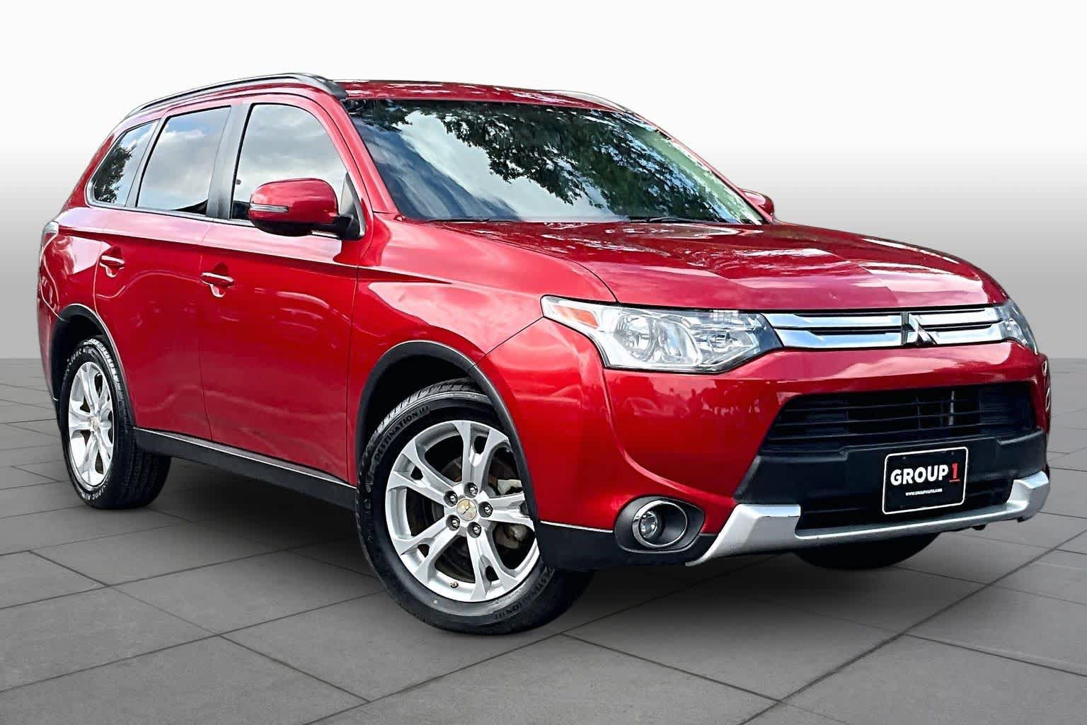 Used 2015 Mitsubishi Outlander SE FWD image 3