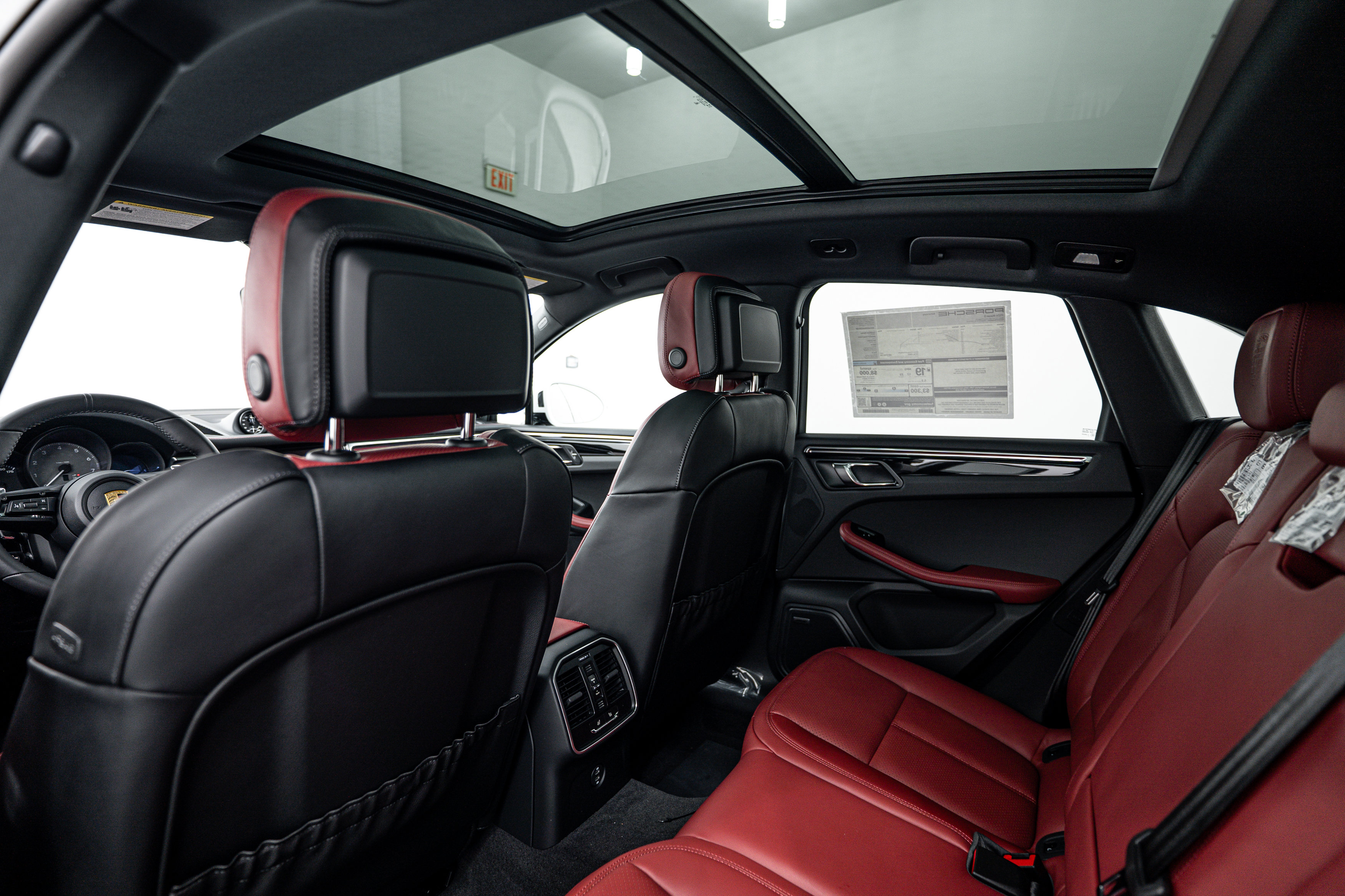 New 2026 Porsche Macan S image 24