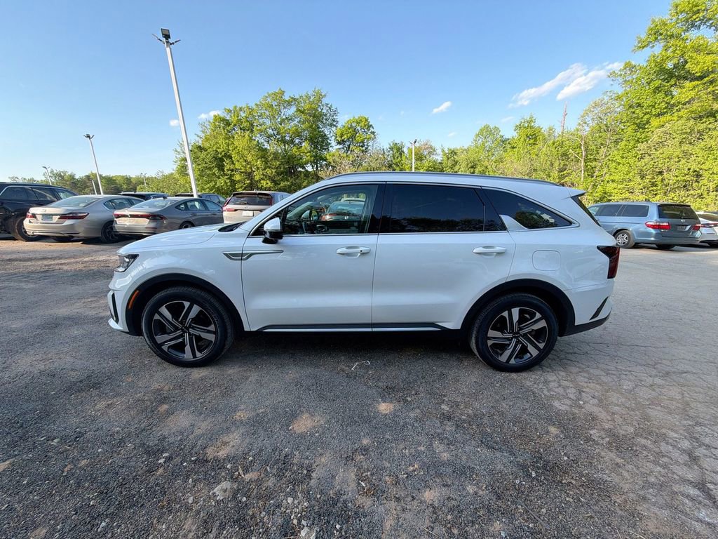 Used 2023 Kia Sorento SX Prestige w/ Panoramic Sunroof Package AWD/4WD image 5