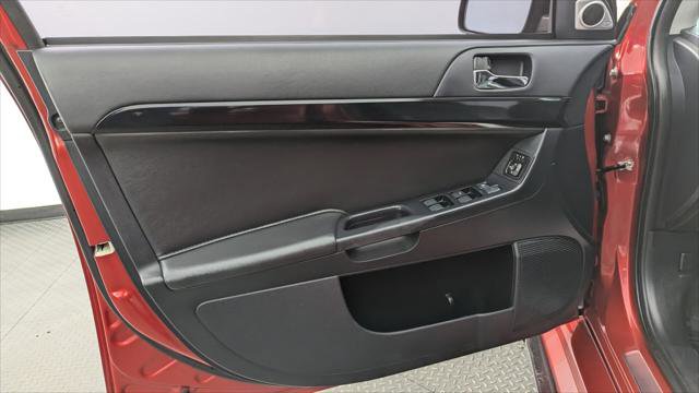 Used 2013 Mitsubishi Lancer Evolution MR image 9