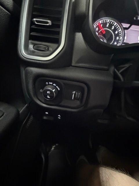 Used 2024 RAM 1500 Big Horn AWD/4WD image 19