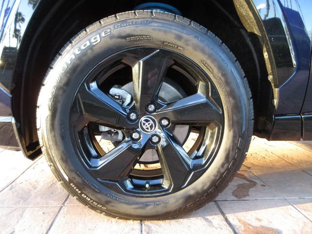 Used 2020 Toyota RAV4 XSE w/ XSE Grade Weather Package image 8