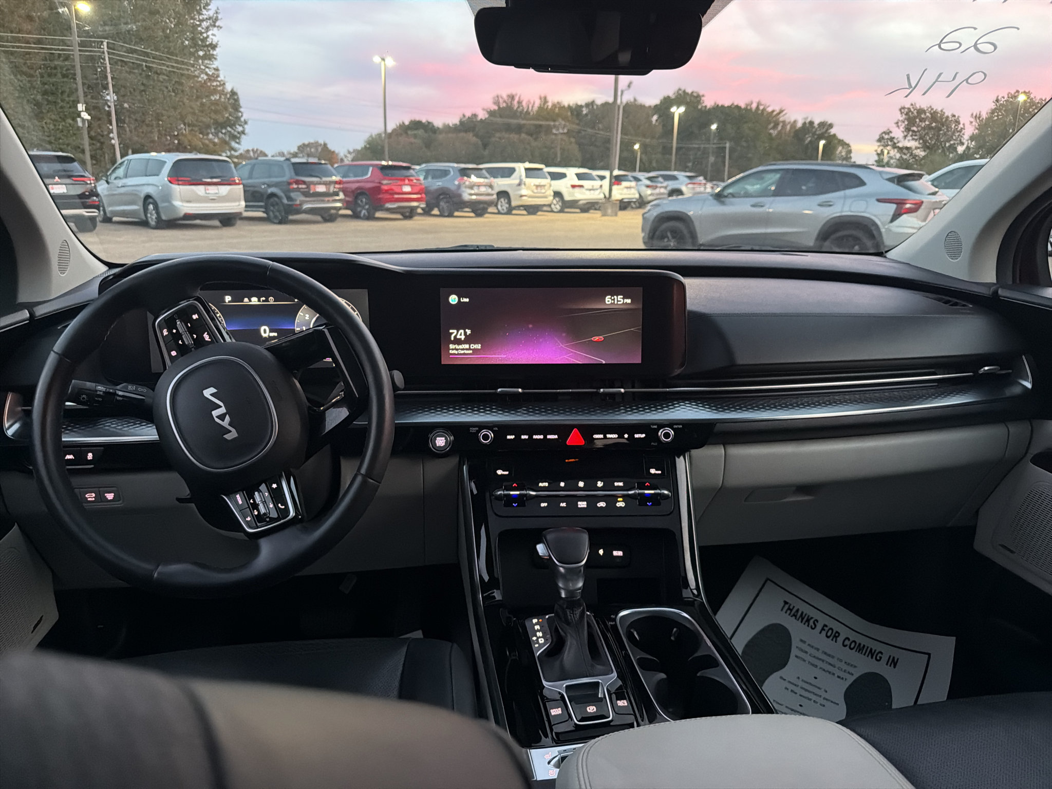 Used 2022 Kia Carnival SX Prestige FWD image 16