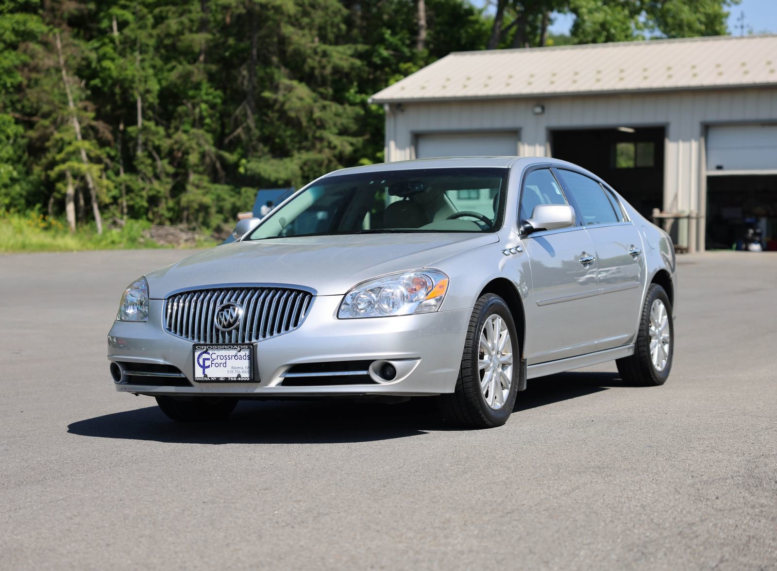 Used 2011 Buick Lucerne CXL w/ Driver Confidence Package FWD image 1