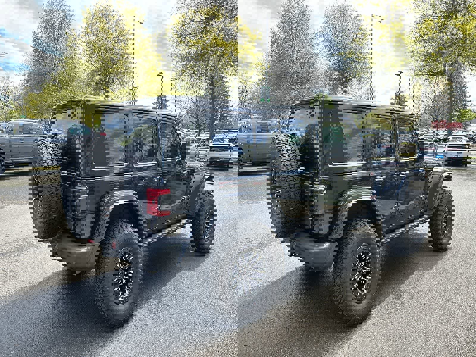 Used 2025 Jeep Wrangler Unlimited Rubicon image 4