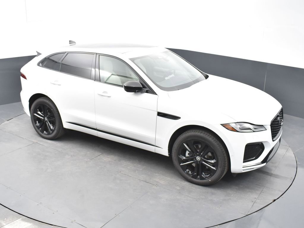 Certified 2025 Jaguar F-PACE R-Dynamic S image 35