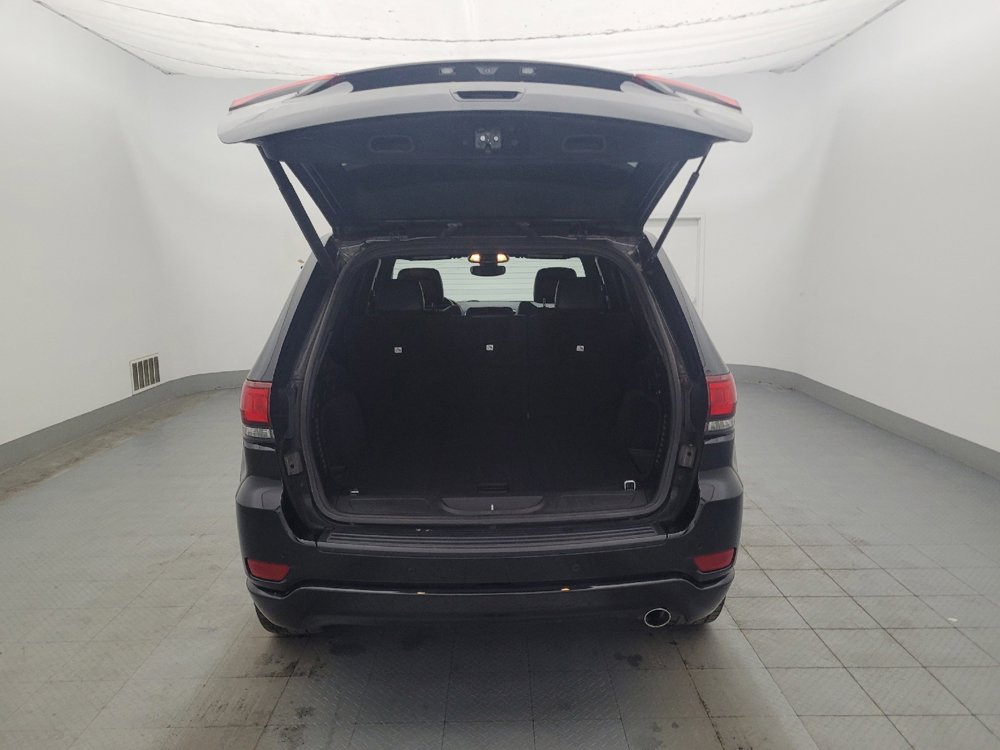 Used 2020 Jeep Grand Cherokee Altitude RWD image 29
