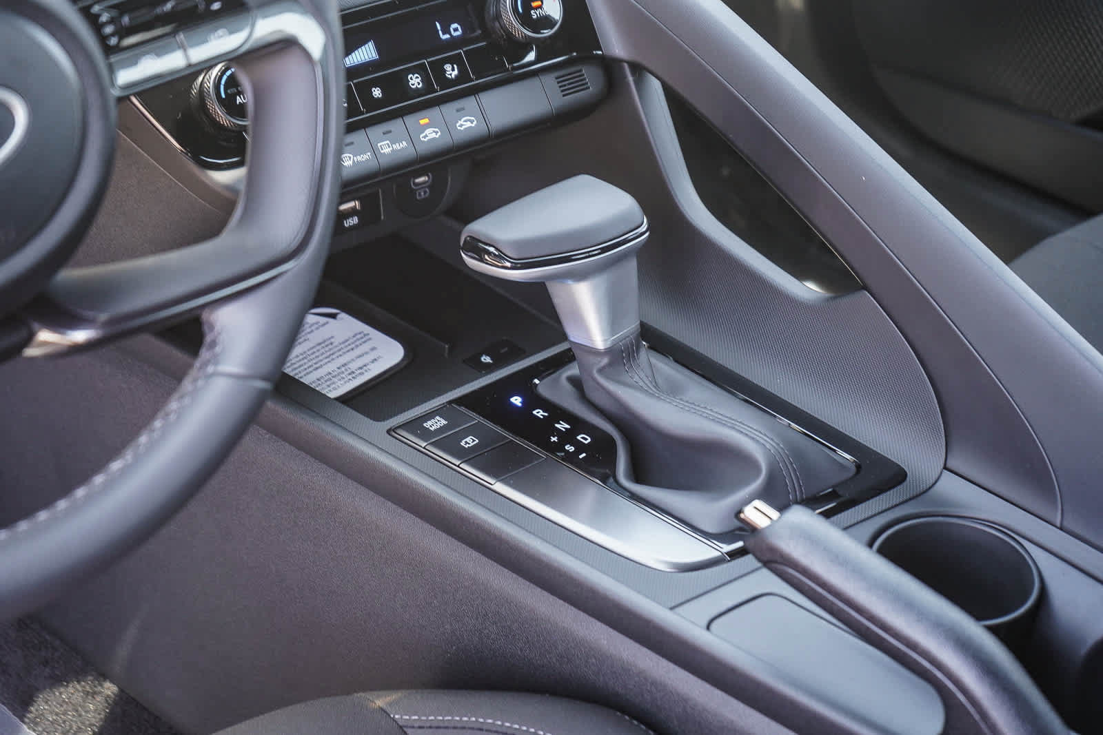 New 2026 Hyundai Elantra Sport FWD image 19
