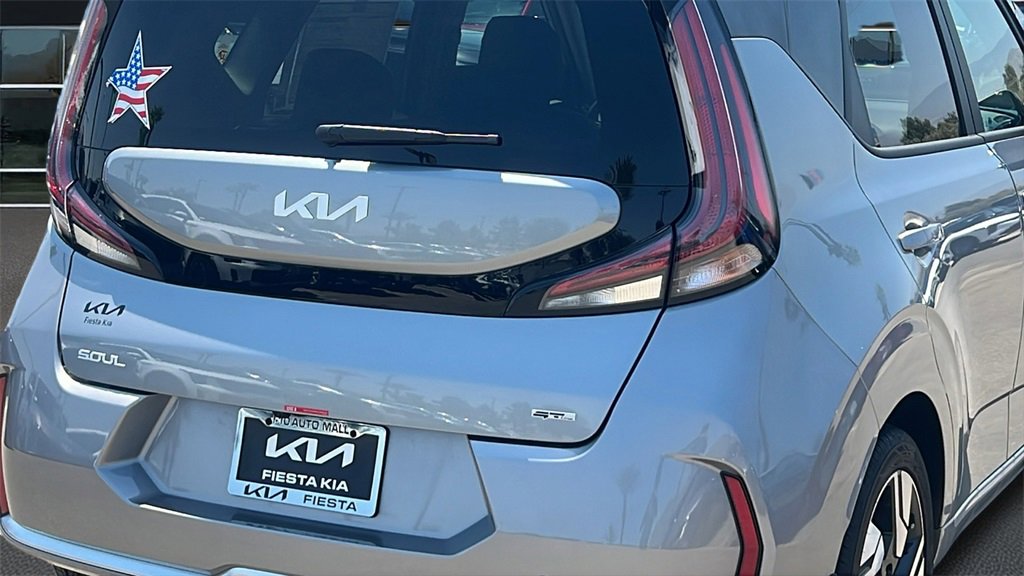 Certified 2025 Kia Soul GT-Line image 5
