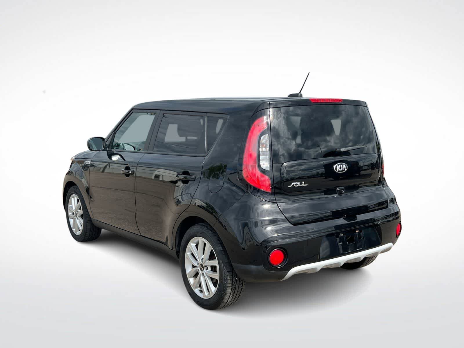 Used 2019 Kia Soul + FWD image 6