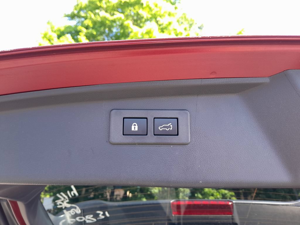 Certified 2025 Subaru Outback Limited AWD/4WD image 35