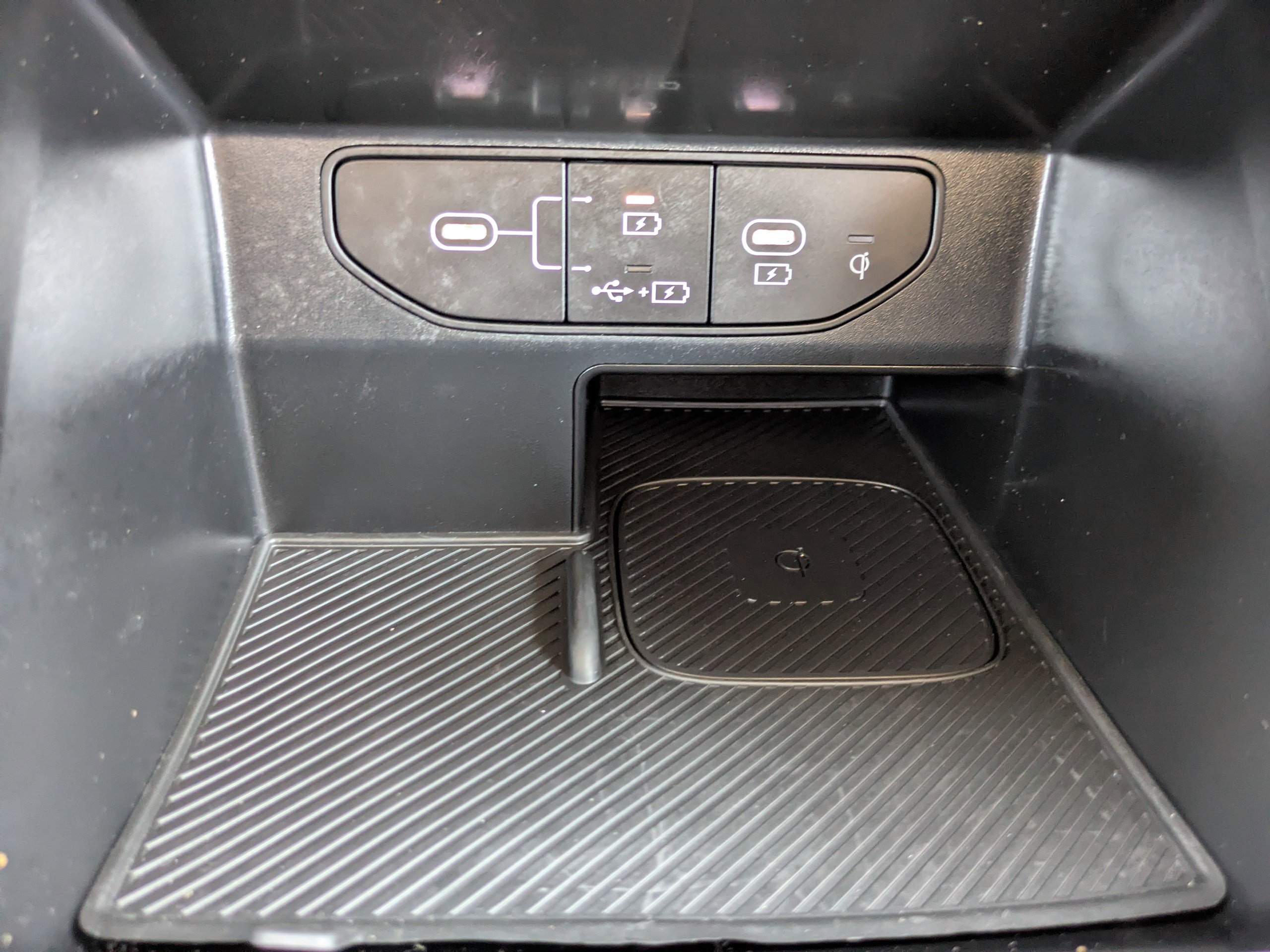 Certified 2025 Kia Sorento S image 27