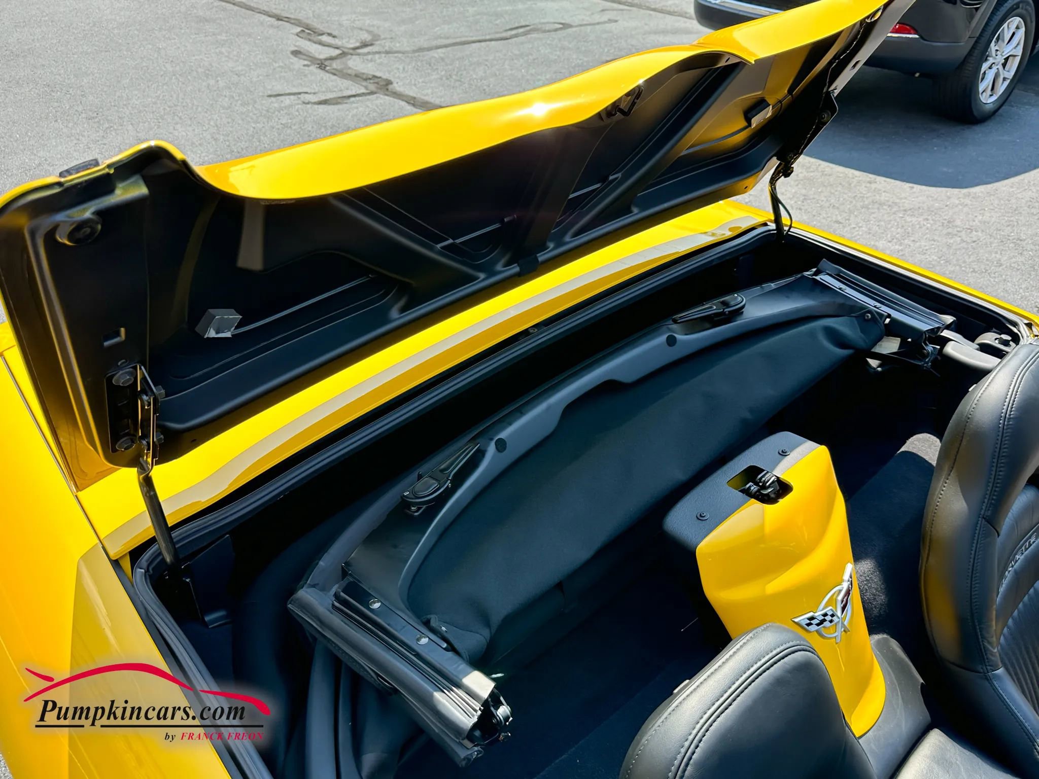 Used 2003 Chevrolet Corvette Convertible w/ Preferred Equipment Group1 image 40