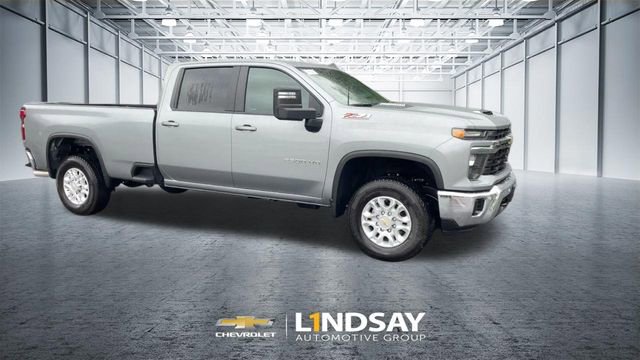 Used 2025 Chevrolet Silverado 2500 LT w/ All Star Edition image 3