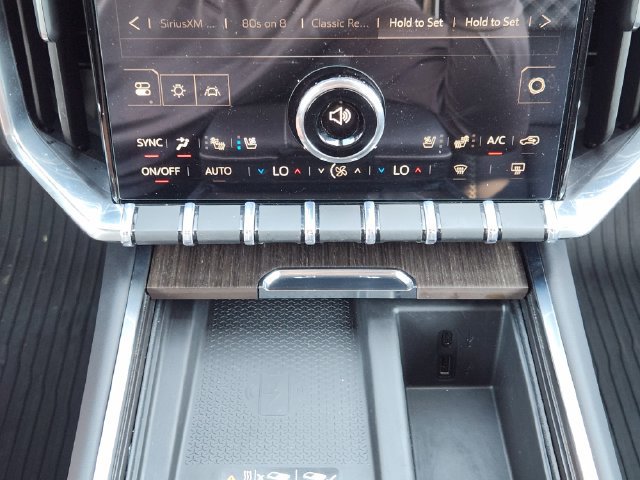 Used 2025 GMC Acadia Denali w/ Super Cruise Package FWD image 20