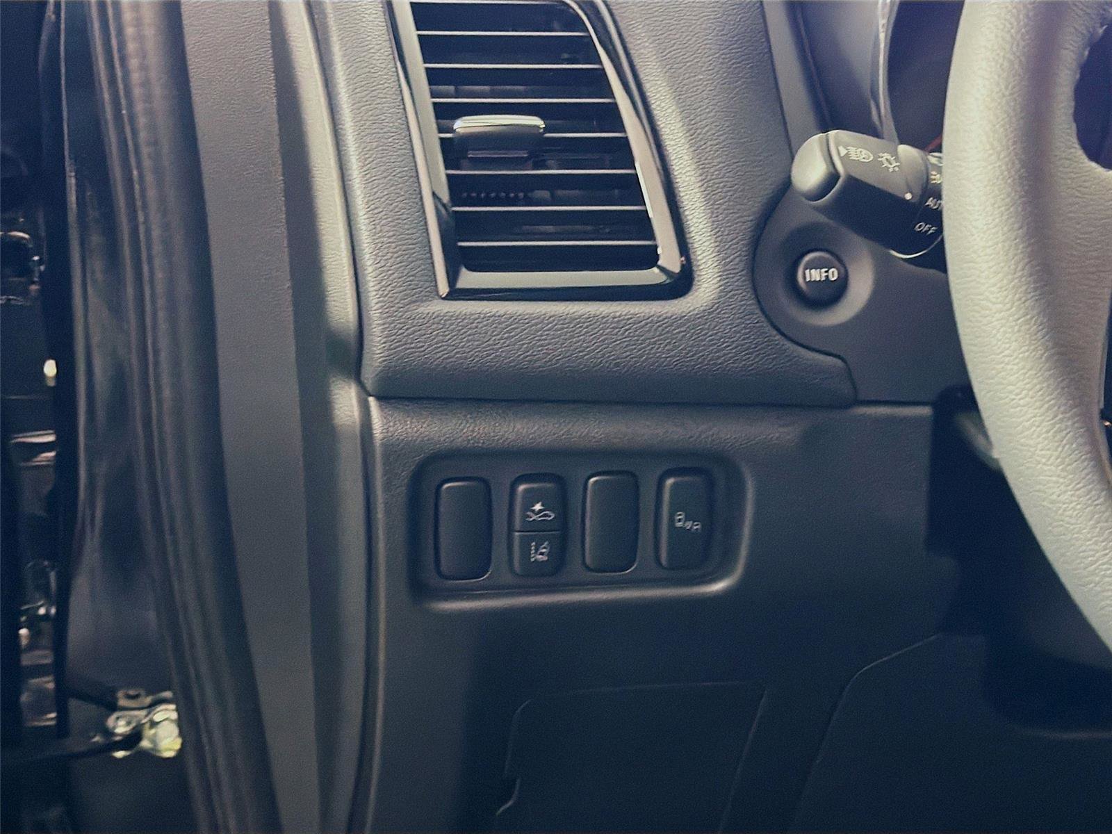 New 2026 Mitsubishi Outlander Sport SE image 10