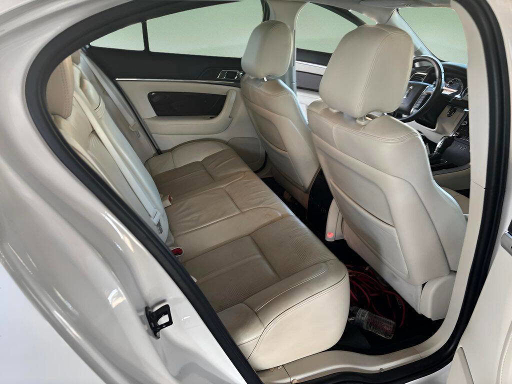 Used 2011 Lincoln MKS AWD w/ 201A Rapid Spec Order Code image 15