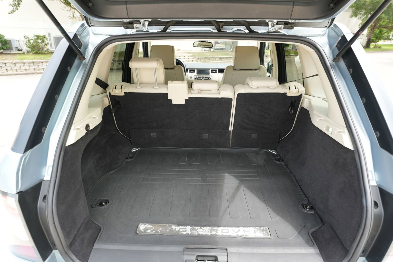 Used 2011 Land Rover Range Rover Sport Supercharged image 34