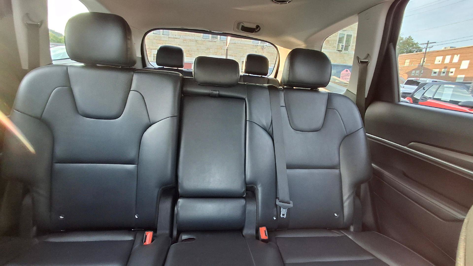Used 2020 Kia Telluride LX AWD/4WD image 13