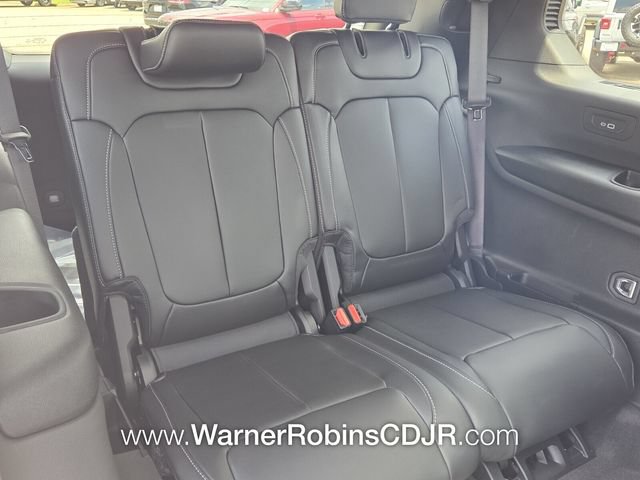 New 2026 Jeep Grand Cherokee L Limited RWD image 15