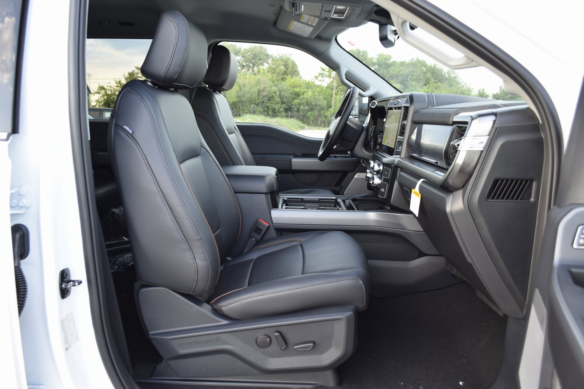 New 2026 Ford F250 Lariat w/ Lariat Premium Package image 23