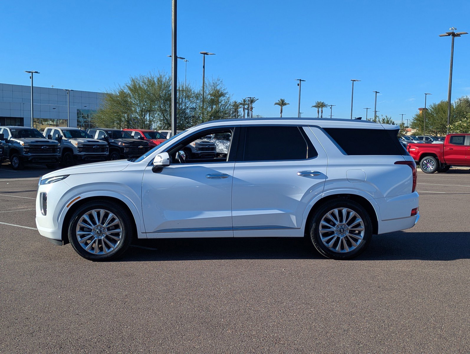 Used 2020 Hyundai Palisade Limited image 2