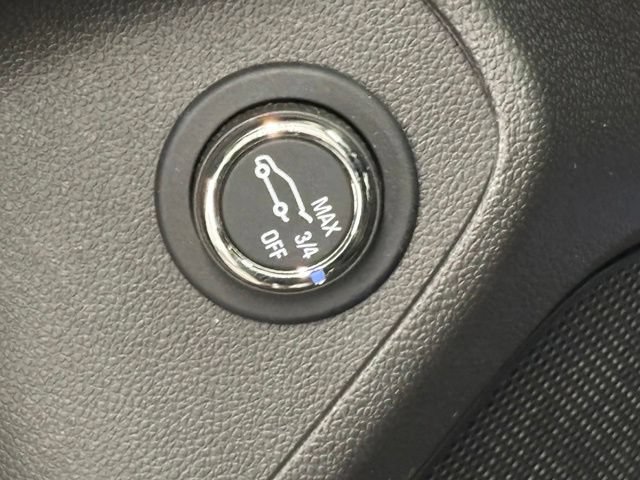 Used 2025 Chevrolet TrailBlazer ACTIV w/ Convenience Package FWD image 16