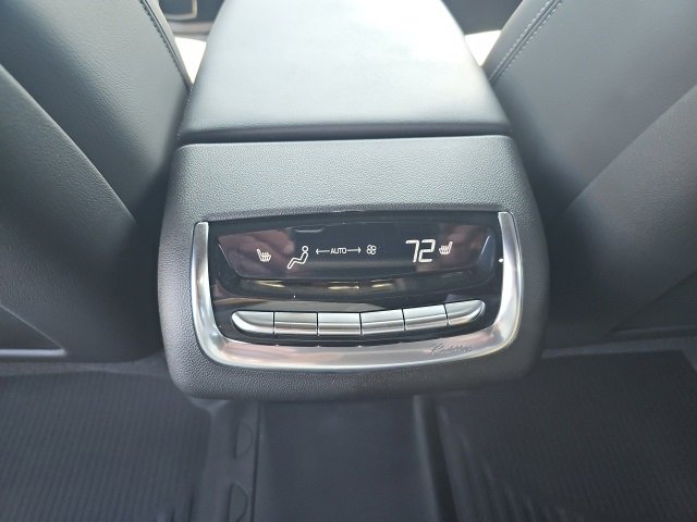 New 2025 Cadillac XT6 Sport w/ Technology Package image 11