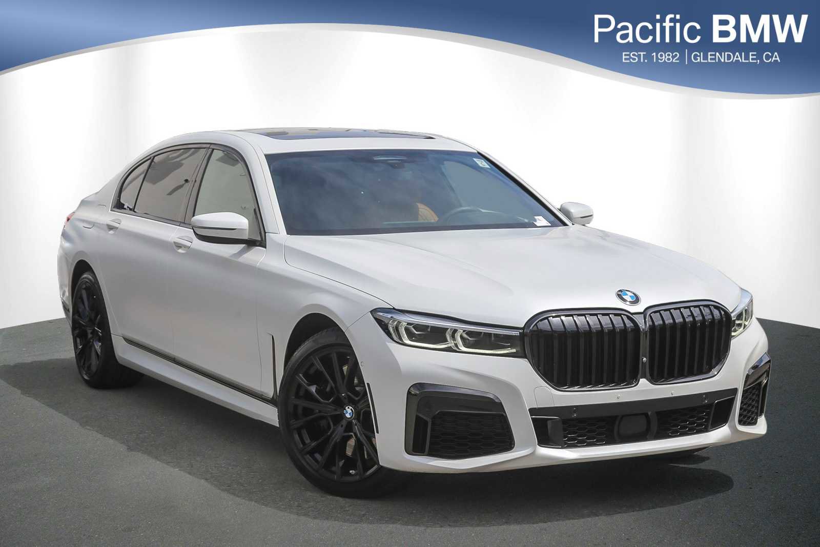 Certified 2022 BMW 750i xDrive w/ Autobahn Package image 1