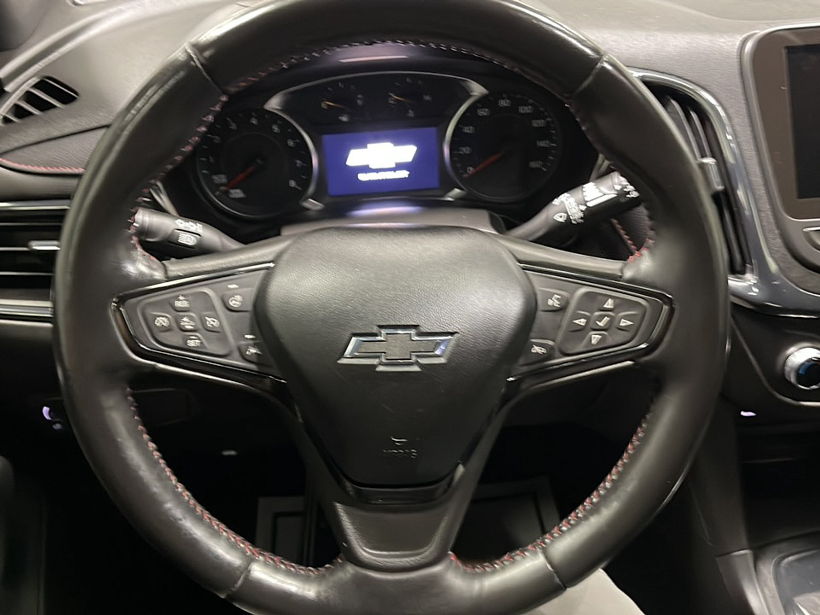 Used 2022 Chevrolet Equinox RS w/ RS Leather Package FWD image 4