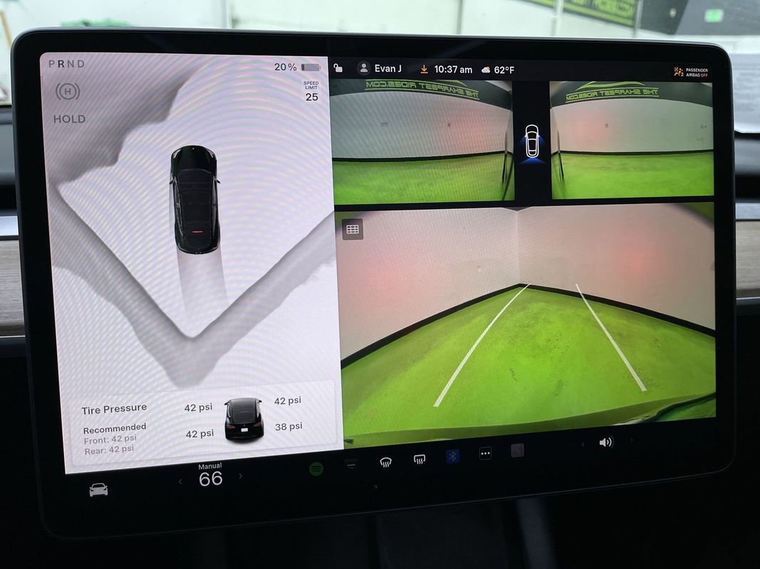 Used 2024 Tesla Model Y Long Range image 22