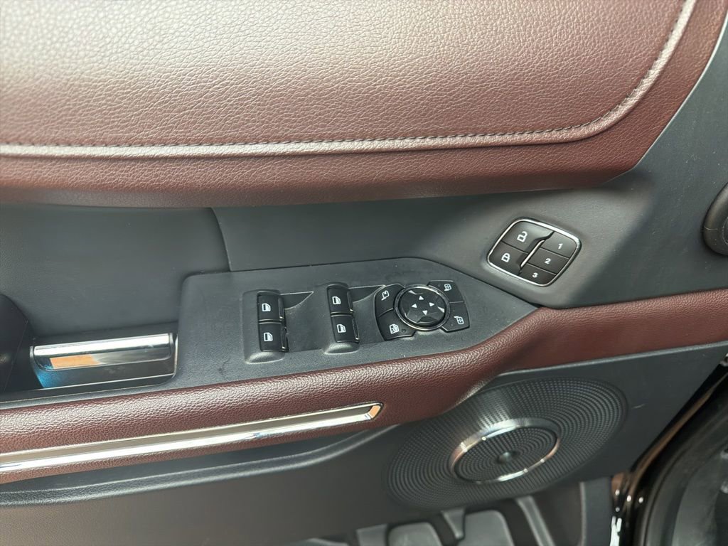 Used 2024 Ford Expedition Limited image 23