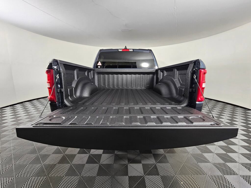 New 2026 RAM 1500 Big Horn AWD/4WD image 16