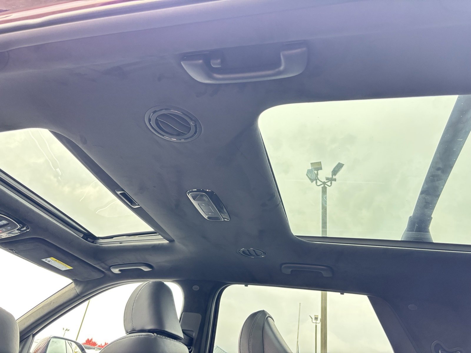 Used 2024 Hyundai Palisade Calligraphy image 6