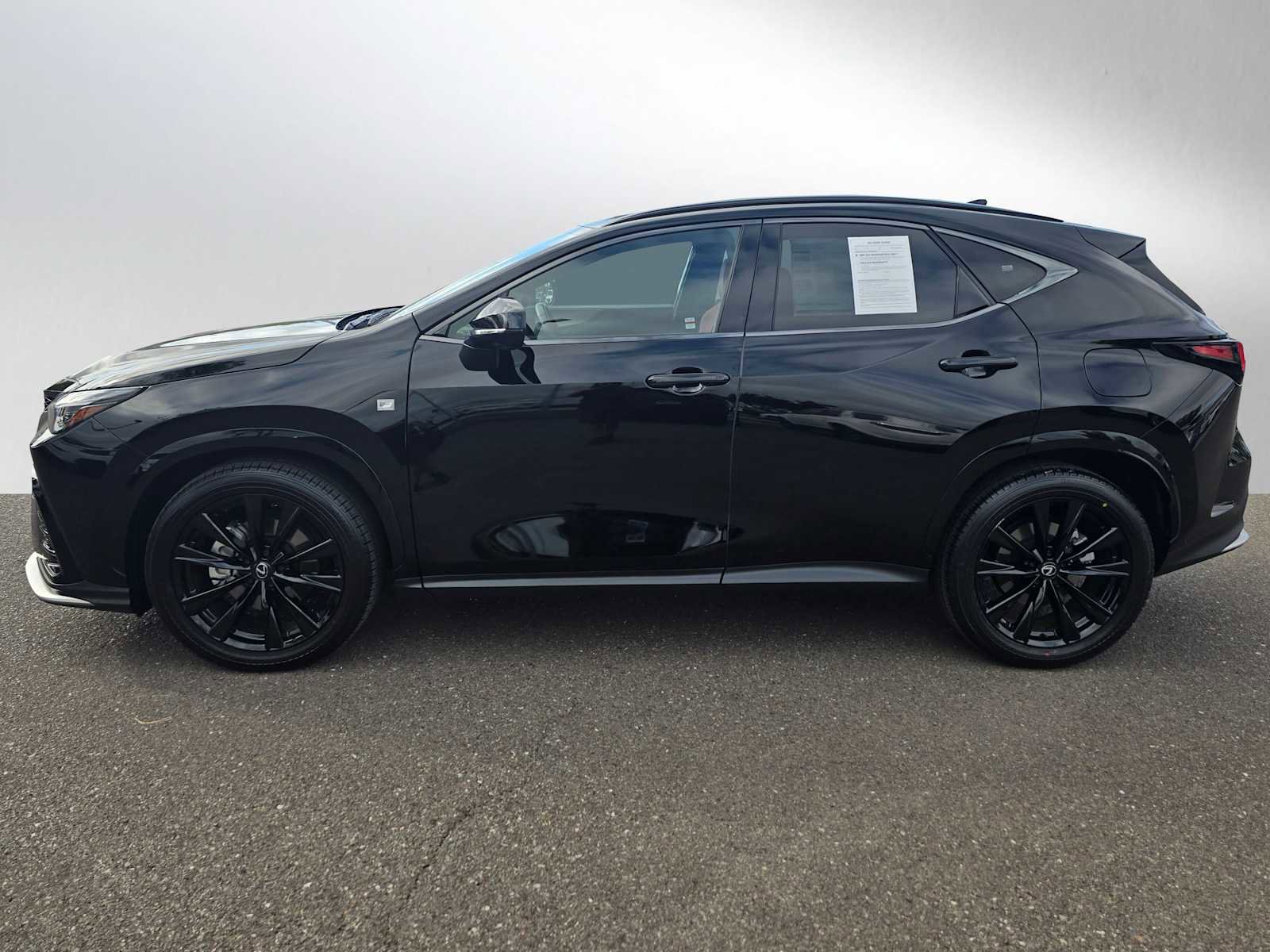 Used 2024 Lexus NX 450h+ F Sport image 4