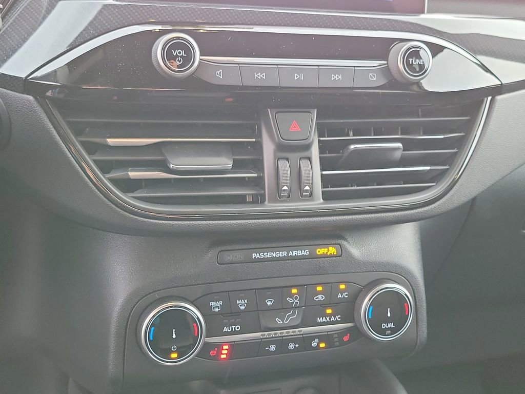 New 2026 Ford Escape ST-Line w/ Cold Weather Package image 28