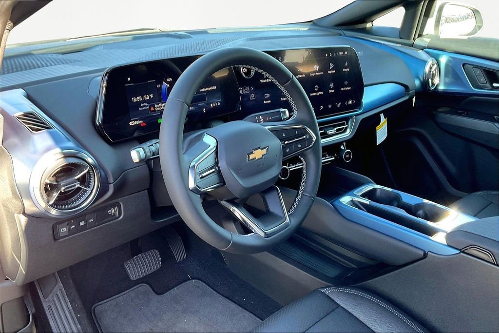 New 2026 Chevrolet Equinox EV LT w/ LPO, All-Weather Mat Package AWD/4WD image 8