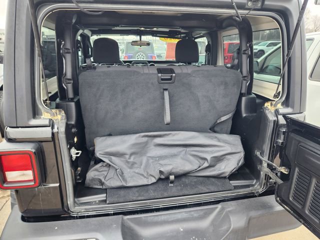 Used 2020 Jeep Wrangler Sport AWD/4WD image 6