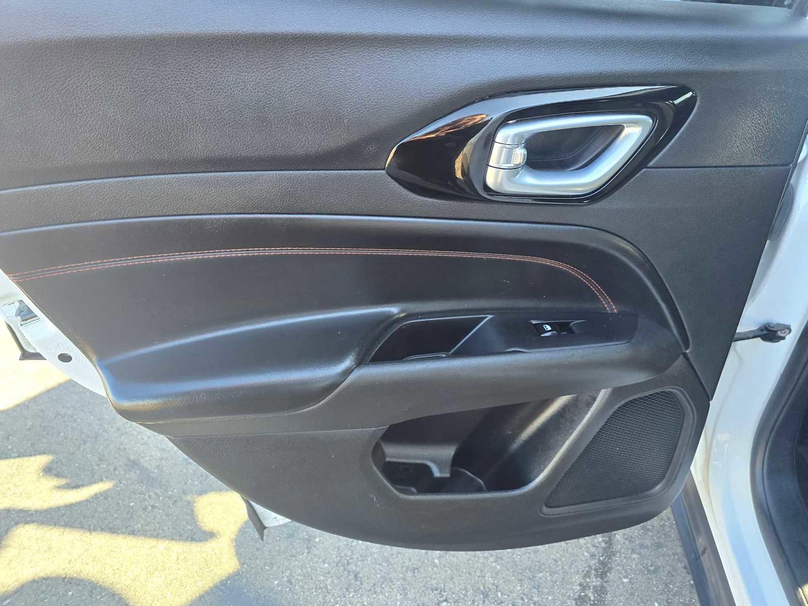 Used 2023 Jeep Compass Trailhawk image 19