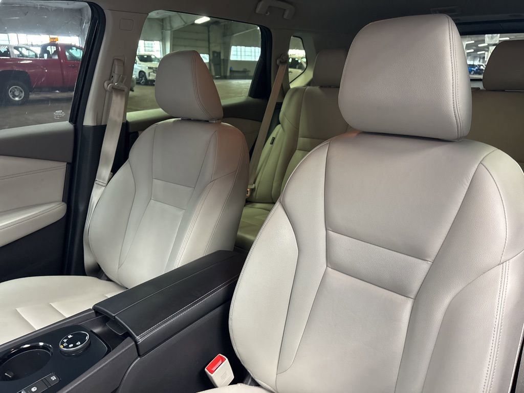 Used 2024 Nissan Rogue SL image 23