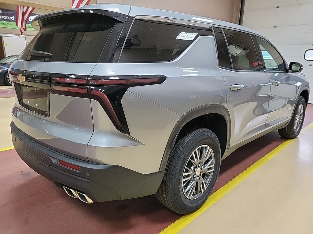 Certified 2024 Chevrolet Traverse LS image 3
