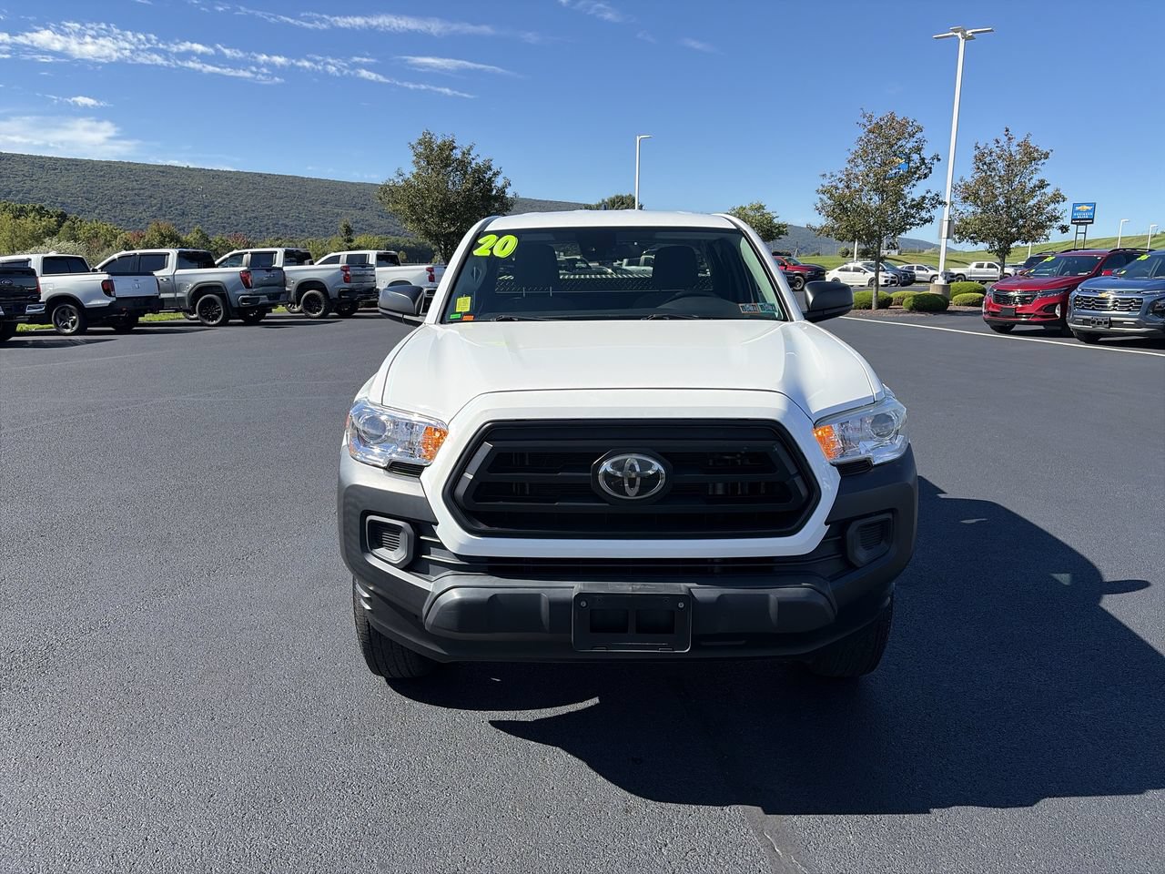 Used 2020 Toyota Tacoma SR AWD/4WD image 2