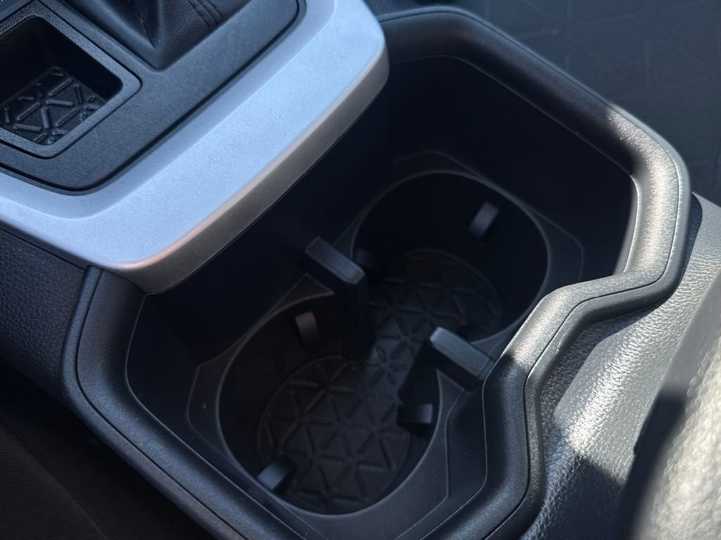 Used 2025 Toyota RAV4 XLE image 24